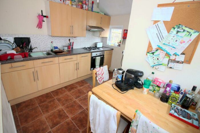 5 Bedroom Terraced House To Rent In Brithdir Street, Cathays, CF24