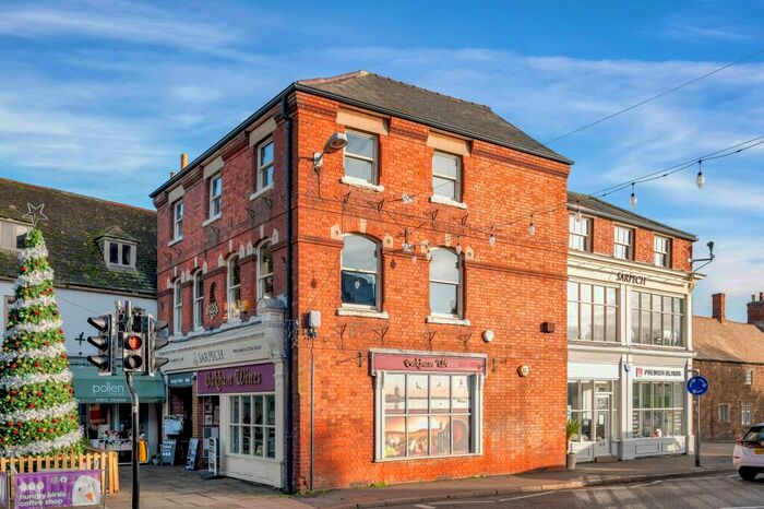 1 Bedroom Flat To Rent In Burley Corner, High Street, Oakham, LE15