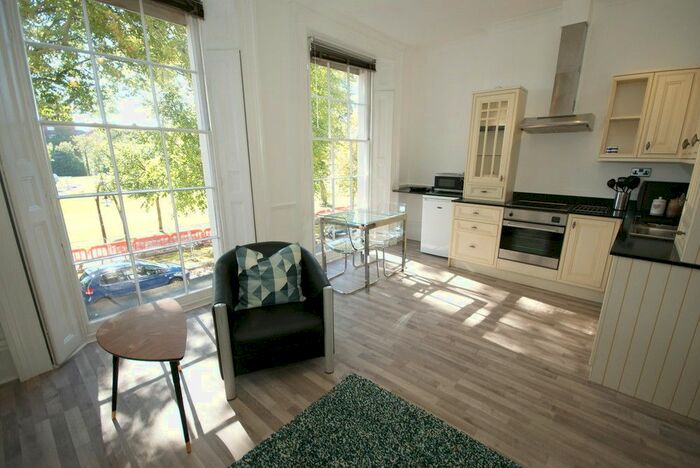 1 Bedroom Flat To Rent In Dormer Place, Leamington Spa, CV32