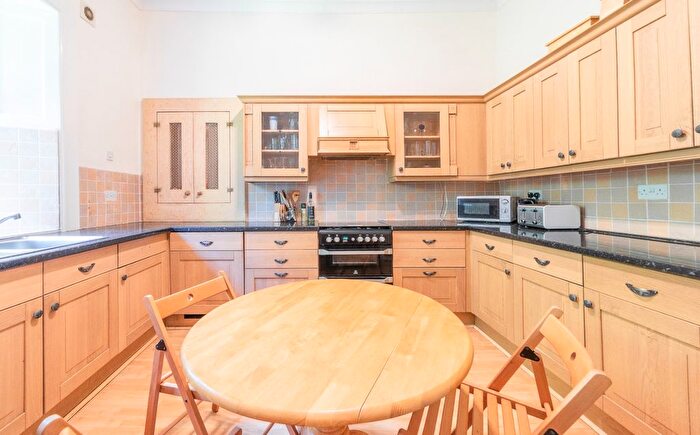 4 Bedroom Flat To Rent In Renfrew Street, Glasgow City, Glasgow, G3