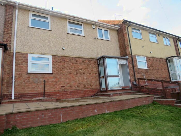 3 Bedroom Terraced House To Rent In Oldacre Road, Oldbury, B68