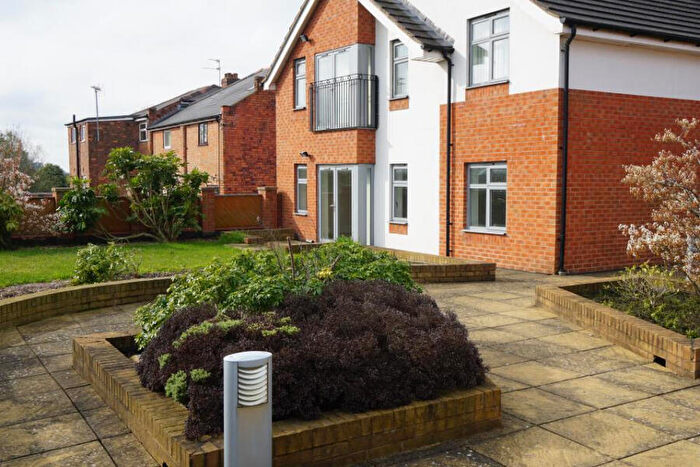 1 Bedroom Flat To Rent In Alcester Road South, Kings Heath, B14