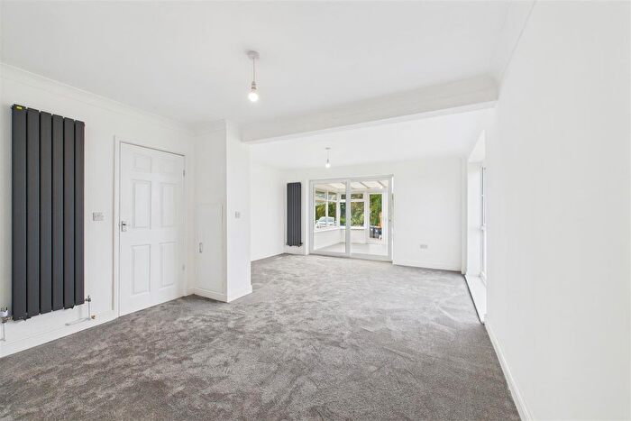 2 Bedroom Detached Bungalow For Sale In Rookery Lane, Sutton-In-Ashfield, NG17
