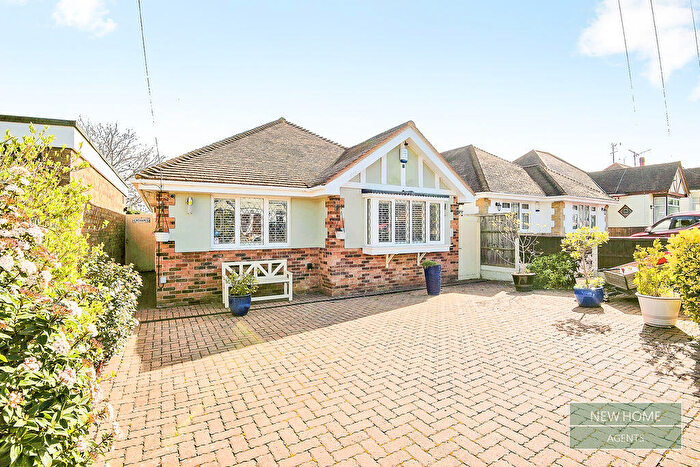 4 Bedroom Detached House For Sale In Clifton Road, Rochford, SS4