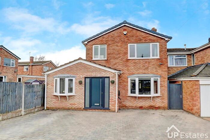 3 Bedroom Detached House For Sale In Marigold Drive, Burbage, Hinckley, LE10