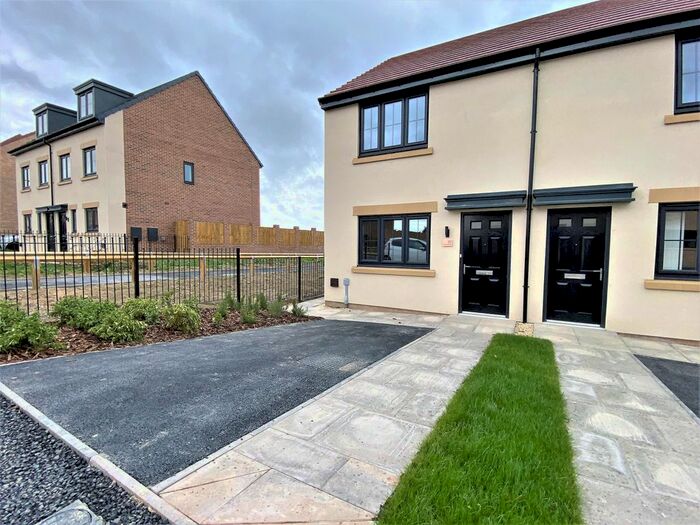 2 Bedroom Semi-Detached House To Rent In Primrose Close, Thurnscoe, S63