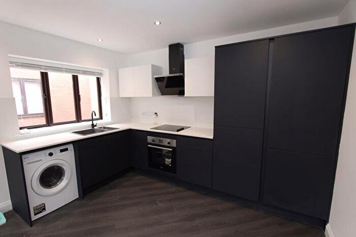 1 Bedroom Apartment To Rent In Clare Street, Northampton, NN1