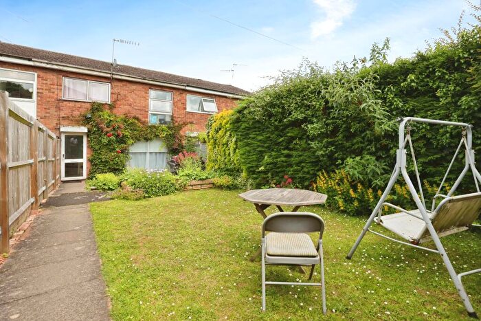 3 Bedroom Terraced House For Sale In Hales Close, Snitterfield, Stratford-upon-Avon, Warwickshire, CV37