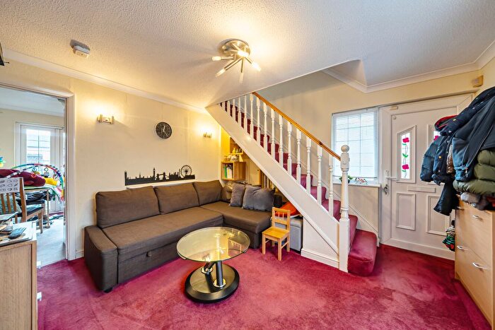 2 Bedroom Detached House To Rent In Strathnairn Street, Southwark, London, SE1