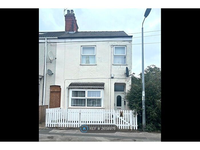 3 Bedroom End Terrace House To Rent In Sherburn Street, Hull, HU9