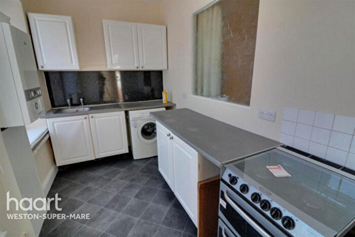 1 Bedroom Flat To Rent In Upper Church Road, Weston-super-mare, BS23