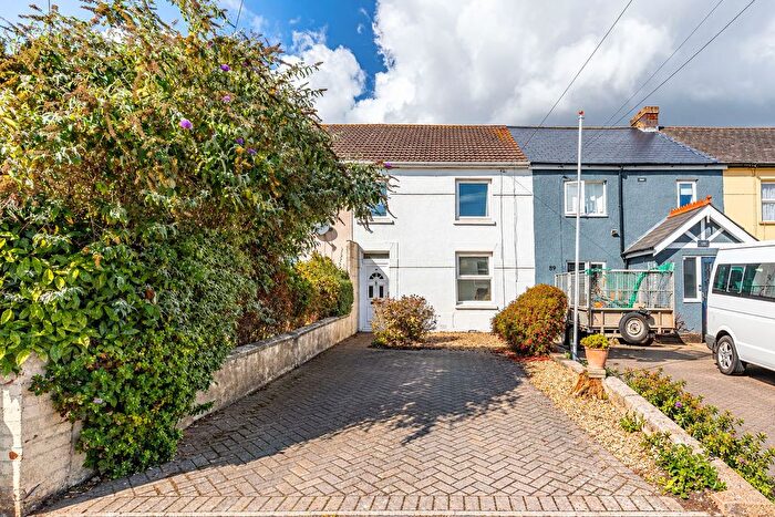 2 Bedroom Terraced House For Sale In Victoria Road, Bournemouth, BH1