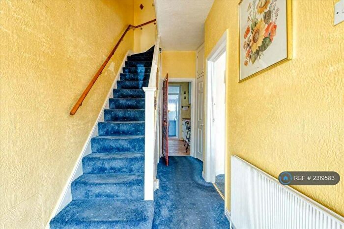 3 Bedroom Terraced House To Rent In Cranley Road, Ilford, IG2