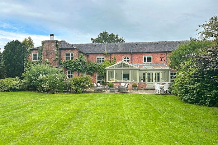 4 Bedroom Barn Conversion For Sale In Davenport, Congleton, CW12