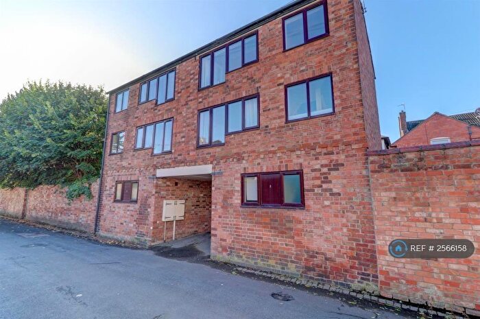 3 Bedroom Flat To Rent In Gordon Street, Leamington Spa, CV31