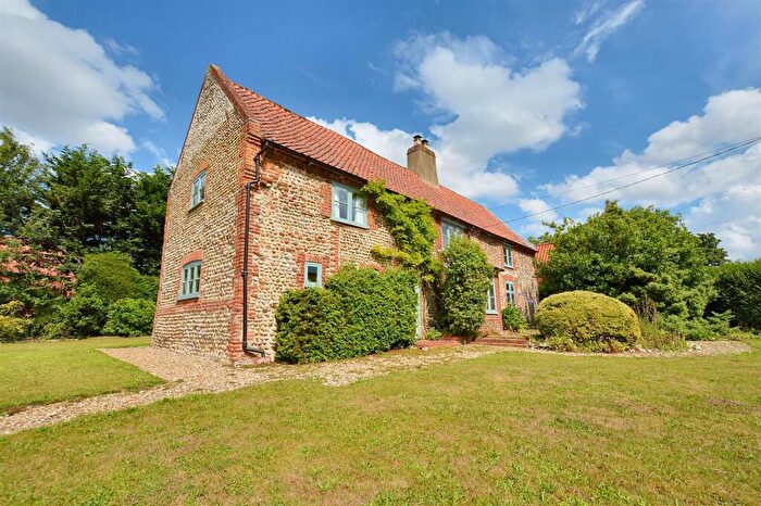 4 Bedroom Detached House For Sale In Holt Road, Edgefield, Melton Constable, NR24