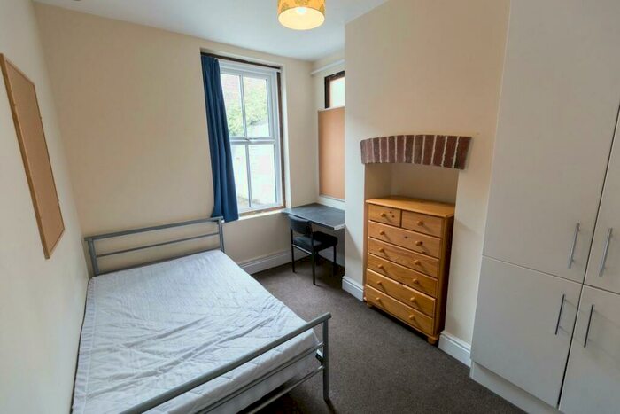 5 Bedroom House To Rent In Milton Street, S3