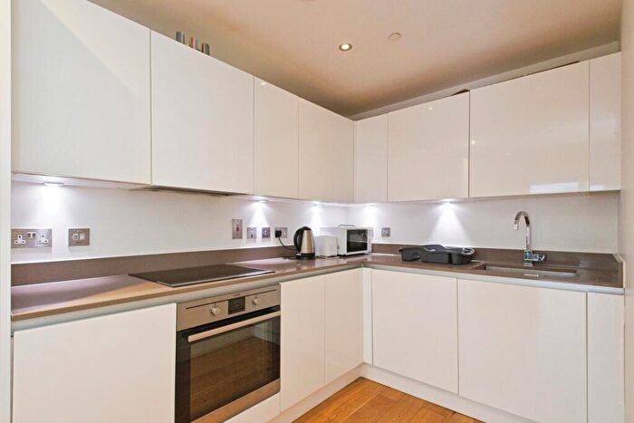 1 Bedroom Flat For Sale In Love Lane, London, SE18