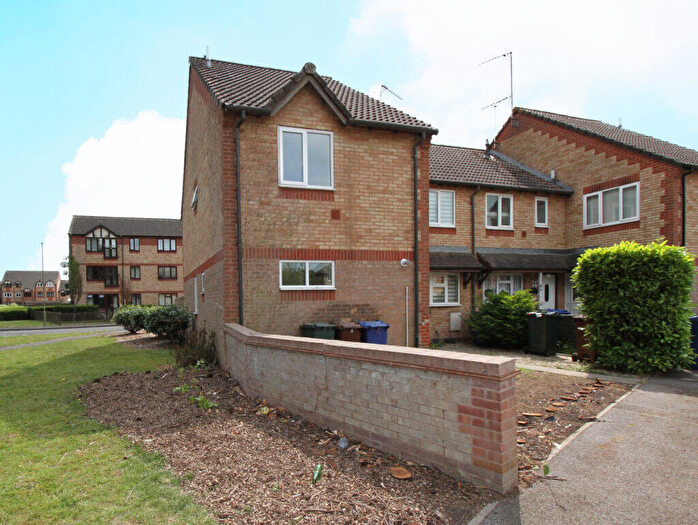 3 Bedroom End Of Terrace House To Rent In Broome Way, Banbury, Oxon, OX16