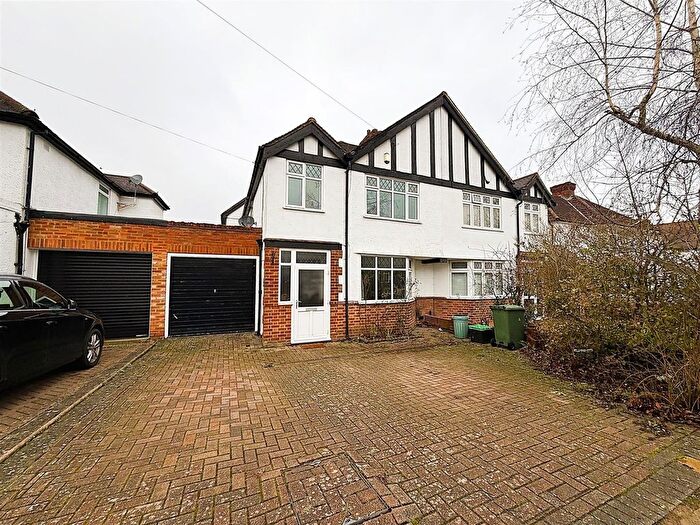 4 Bedroom Semi Detached House To Rent In Crescent Drive, Petts Wood, BR5