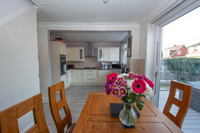 3 Bedroom Semi Detached House For Sale In Sunnybank Road, Astley, M29