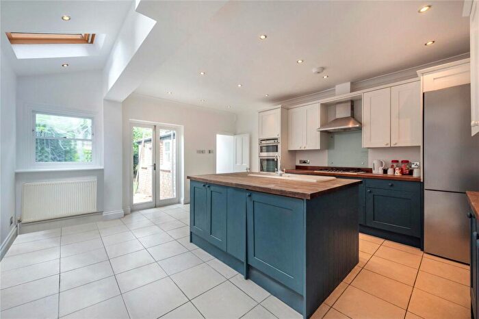 4 Bedroom House To Rent In Queens Road, East Sheen, SW14
