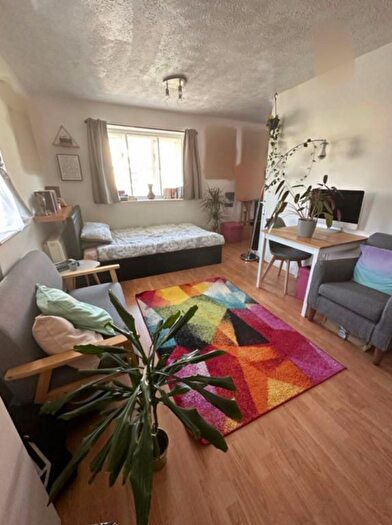 Studio To Rent In Vicars Bridge Close, Wembley, HA0