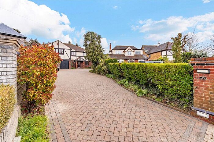 5 Bedroom Detached House For Sale In Ernest Road, Emerson Park, RM11