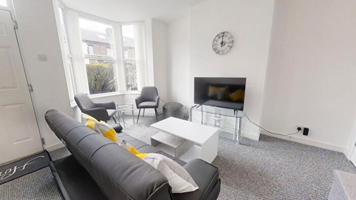 3 Bedroom House To Rent In Charlotte Road, Sheffield, S1
