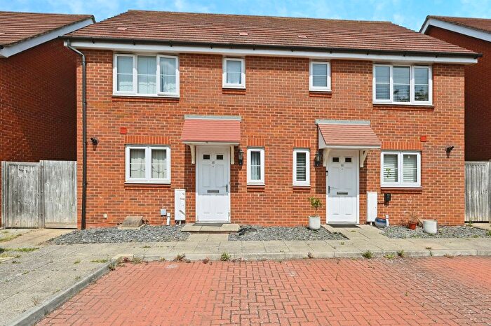 3 Bedroom Semi-Detached House For Sale In Offord Grove, Leavesden, Watford, WD25