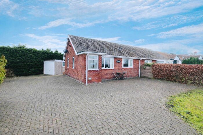 1 Bedroom Semi-Detached Bungalow For Sale In Croeshowell, Llay, Wrexham, LL12