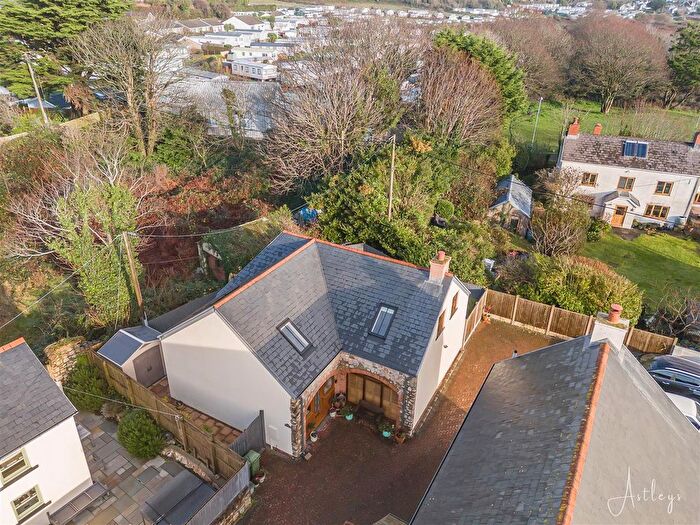 3 Bedroom Detached House For Sale In Port Eynon, Swansea, SA3