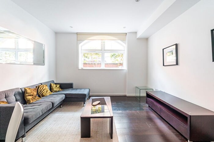 1 Bedroom Flat To Rent In Drummond Way, Islington, London, N1