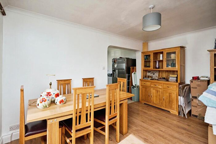 3 Bedroom End Of Terrace House For Sale In Caesars Road, Newport, Isle Of Wight, PO30