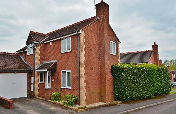 3 Bedroom Link Detached House To Rent In Yeftly Drive, Sandford-On-Thames, Oxford, Oxfordshire, OX4