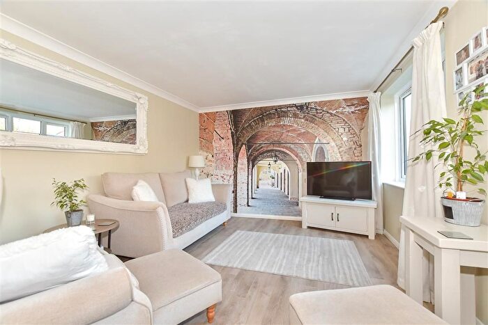 4 Bedroom Detached House For Sale In Cedar Drive, Southwater, Horsham, West Sussex, RH13