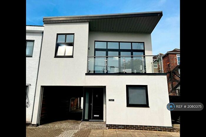 3 Bedroom Detached House To Rent In Clarence Road, Portsmouth, PO5