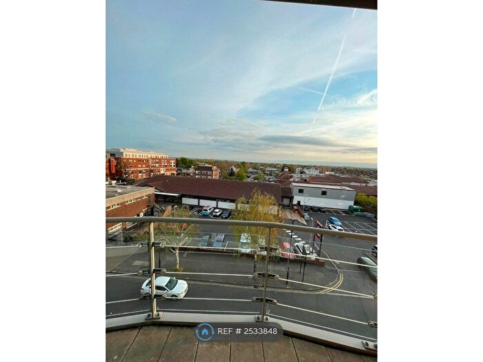 2 Bedroom Flat To Rent In Berberis House, Feltham, TW13