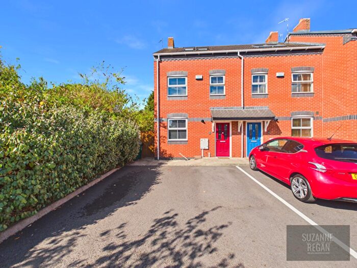3 Bedroom End Of Terrace House For Sale In Spires Walk, Coundon, Coventry, CV6