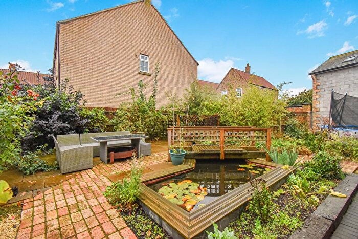 4 Bedroom Barn Conversion For Sale In New Road, Chatteris, PE16