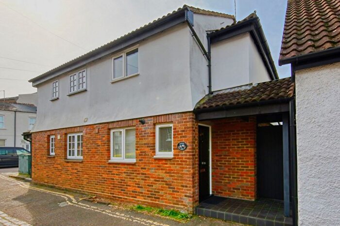 2 Bedroom Semi Detached House For Sale In School Lane, Hampton Wick, KT1