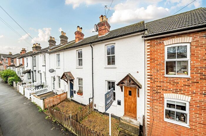 2 Bedroom Terraced House For Sale In High Path Road, Guildford, GU1