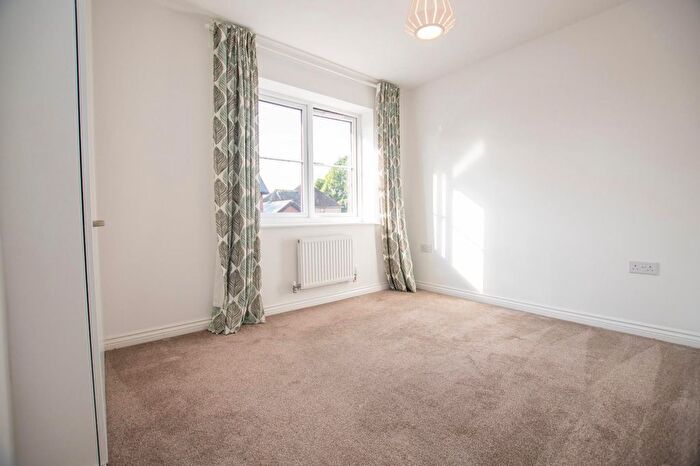 2 Bedroom End Of Terrace House To Rent In Sandyfields Lane, Colden Common, Winchester, SO21