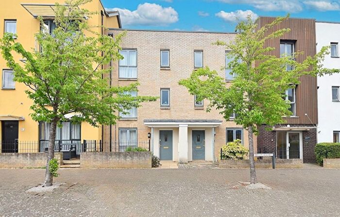 3 Bedroom Terraced House For Sale In Station Square, St. Neots, PE19