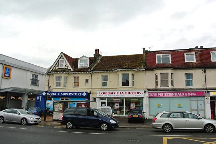 2 Bedroom Flat To Rent In Carlton Terrace, Portslade, BN41