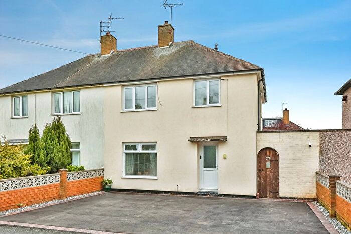 3 Bedroom Semi-Detached House For Sale In Woodbridge Avenue, Clifton, Nottingham, NG11