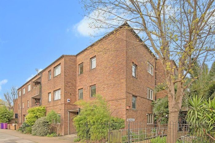 1 Bedroom Flat To Rent In Chambord Street, London, E2