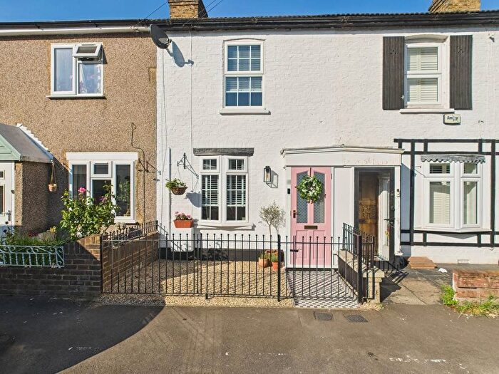 2 Bedroom Terraced House For Sale In New Road, Hanworth, Feltham, Middlesex, TW13
