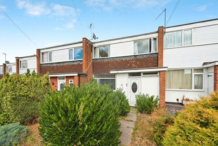 3 Bedroom Terraced House For Sale In Reyde Close, Redditch, Worcestershire, B97