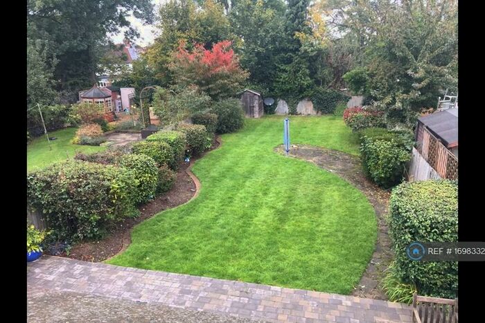 3 Bedroom Semi-Detached House To Rent In Spur Road, Orpington, BR6